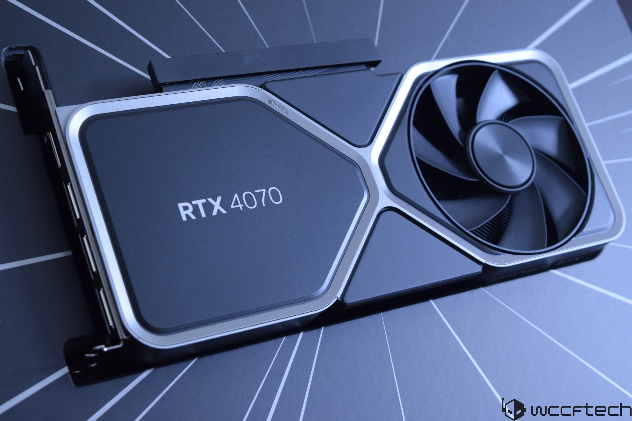 انویدیا تولید کارت گرافیک RTX 4070 را کاهش می‌دهد (علت: فروش پائین)