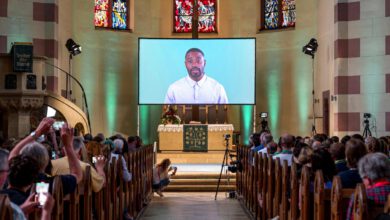 موعظه در کلیسا با هوش مصنوعی؛ ChatGPT نقش کشیش‌ها را ایفا کرد