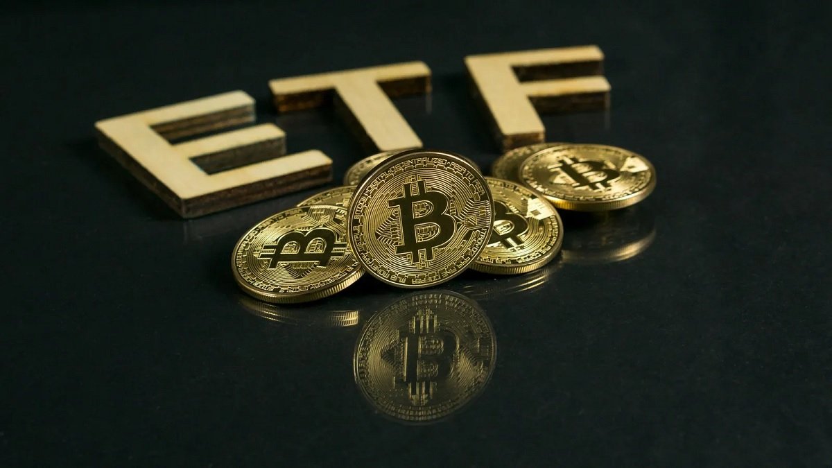 اولین ETFهای بیت کوین توسط کمیسیون بورس آمریکا تأیید شدند