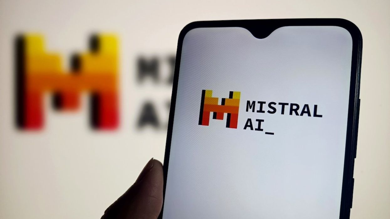 Mistral در رقابت با ChatGPT از مدل‌‌های هوش مصنوعی جدیدی رونمایی کرد