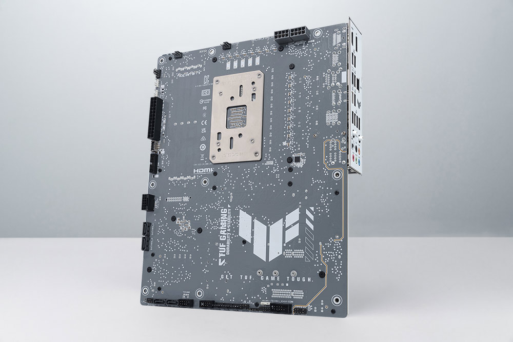 مادربرد جدید B850-BTF ایسوس با قابلیت پشتیبانی از کارت گرافیک RTX 5090 معرفی شد