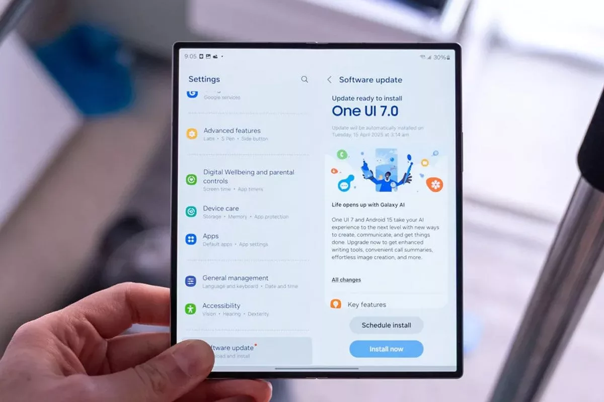 سامسونگ عرضه One UI 7 را به‌دلیل وجود باگ جدی متوقف کرد