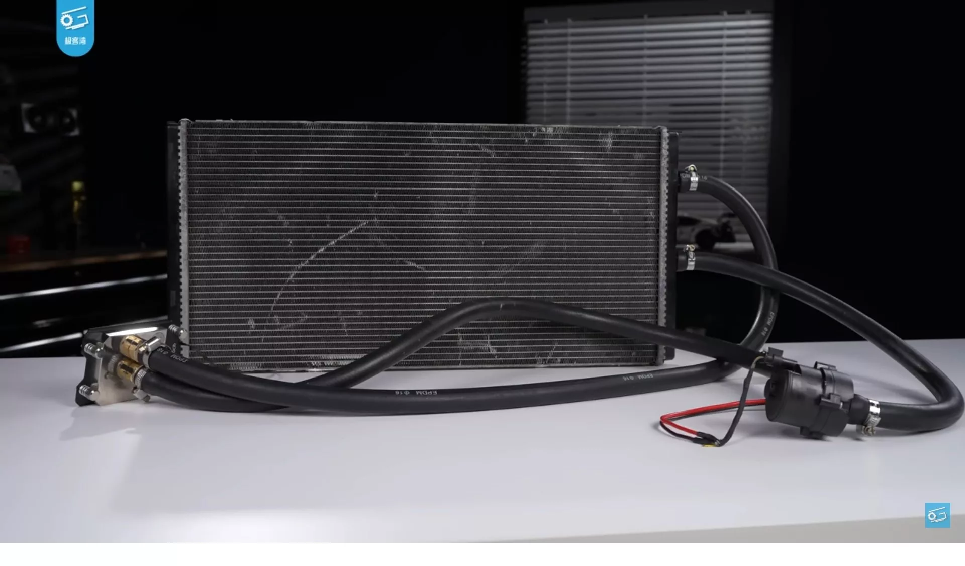 عجیب اما واقعی؛ خنک‌سازی تراشه AMD حین اورکلاک با رادیاتور BMW M4!