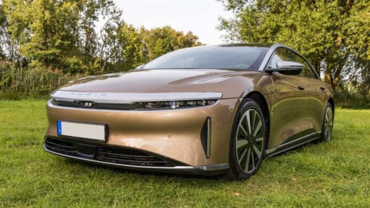 شرکت لوکید برای بقا در بازار با وجود سقوط شدید سهام تلاش میکند