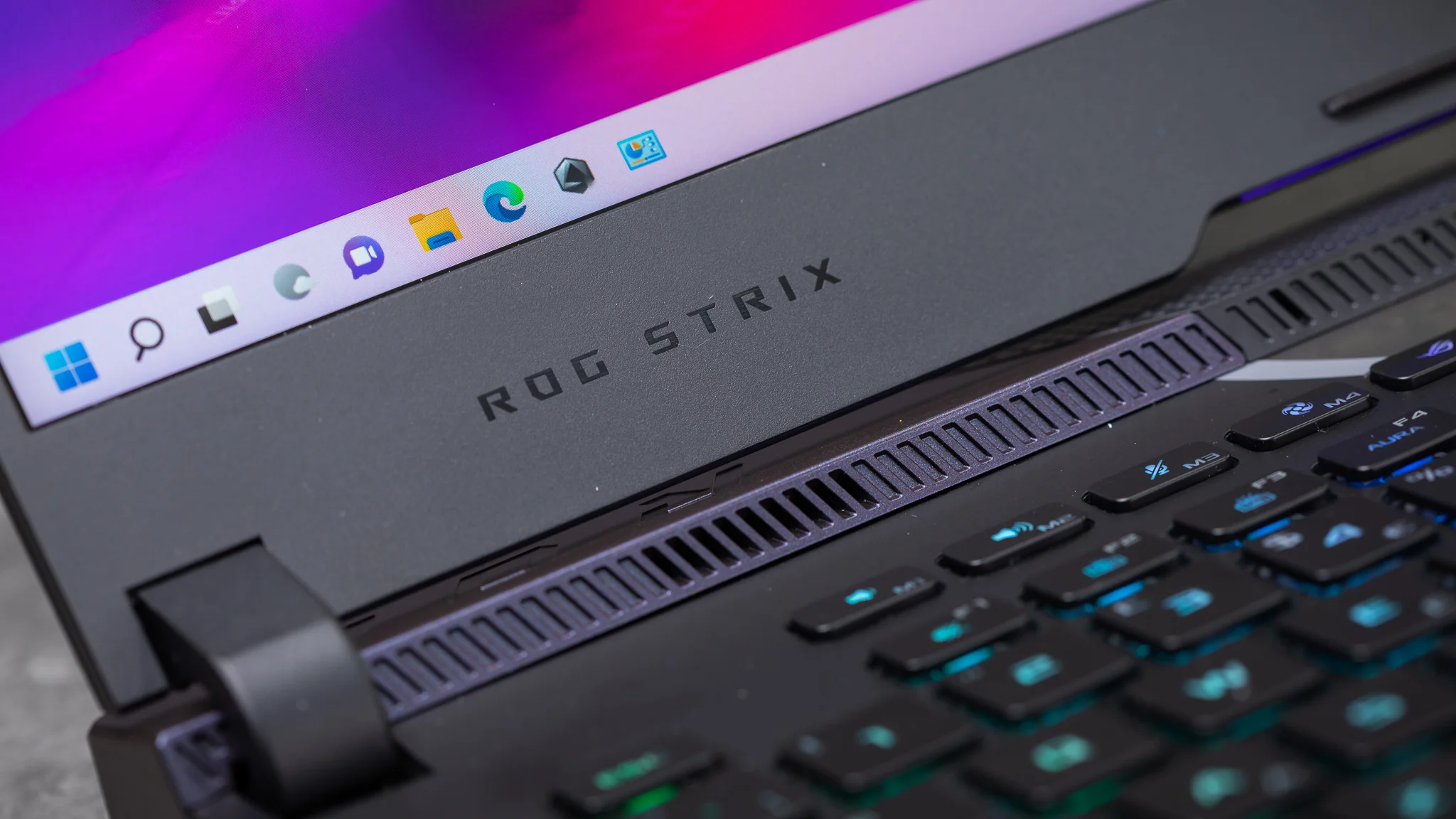 ایسوس برای رفع مشکل لگ لپتاپهای ROG بهروزرسانی منتشر کرد