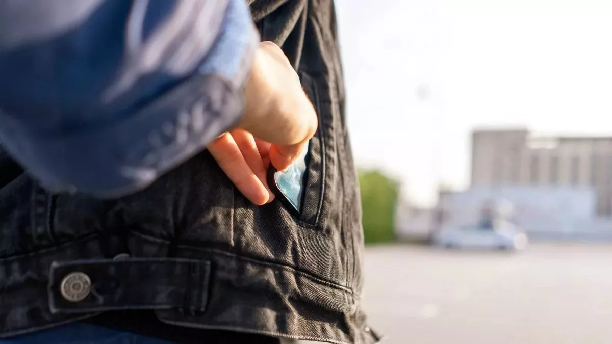 پارلمان بریتانیا اپل و گوگل را به سهلانگاری در مهار سرقت گوشی متهم کرد