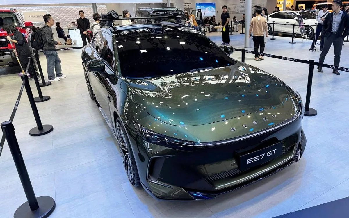 اکسید اکسلانتیکس ES7 GT استیشن واگن با برد ۱۷۰۰ کیلومتر رونمایی شد