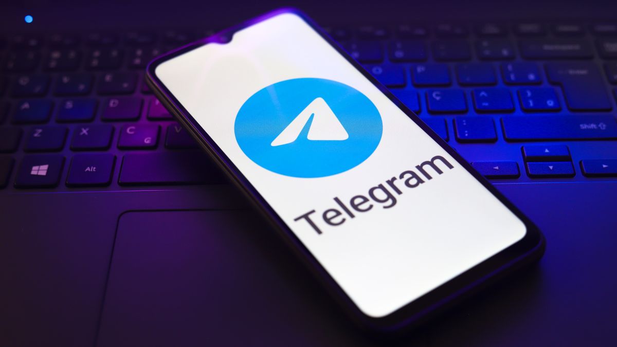تلگرام با قابلیت لایو استوری و حراج گیفتها آپدیت شد