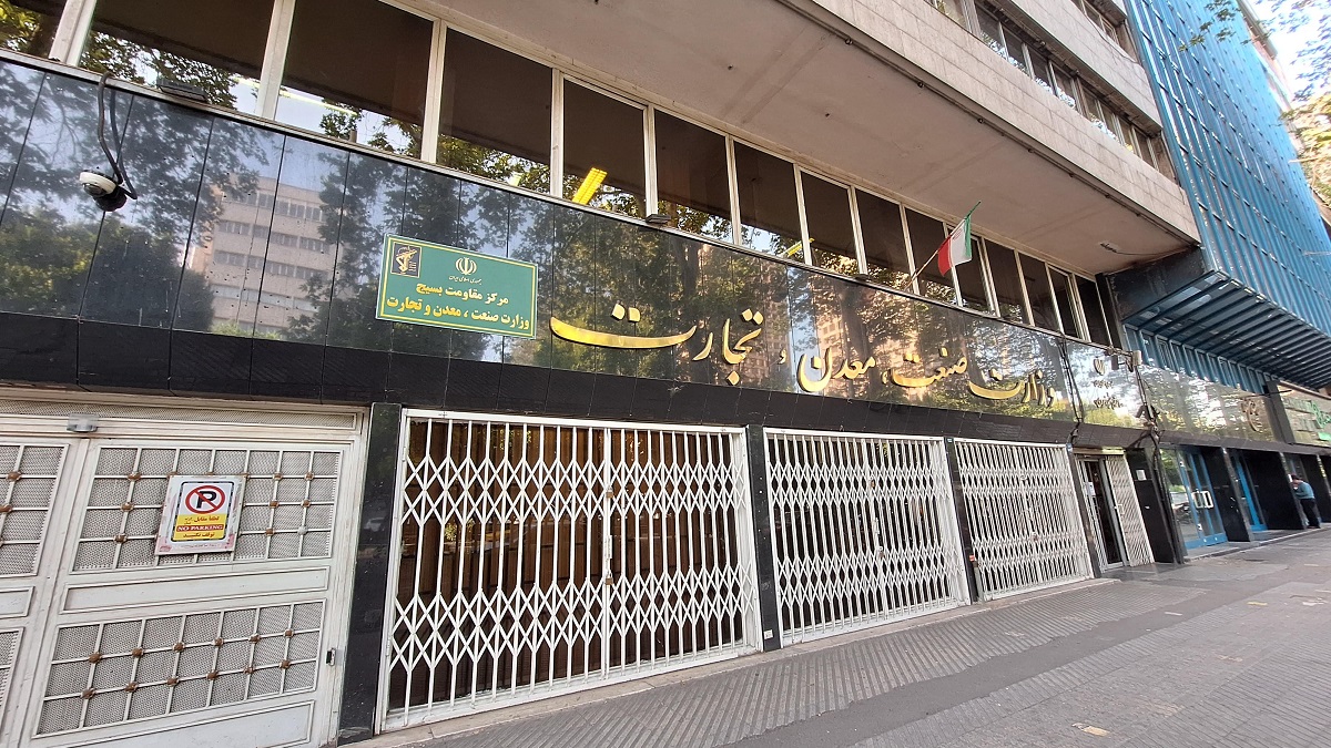 به شدت با گرانی قیمت خودرو مخالفیم اما ابزاری برای کنترل آن نداریم!