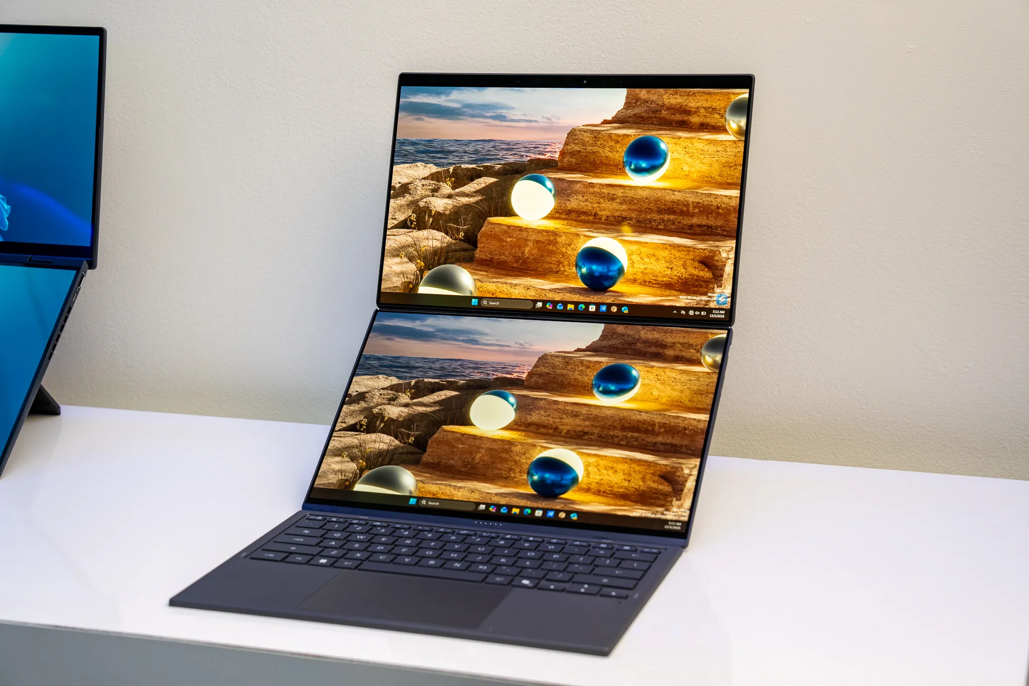 نسخه جدید لپتاپ ایسوس Zenbook Duo معرفی شد؛ مشخصات + عکس