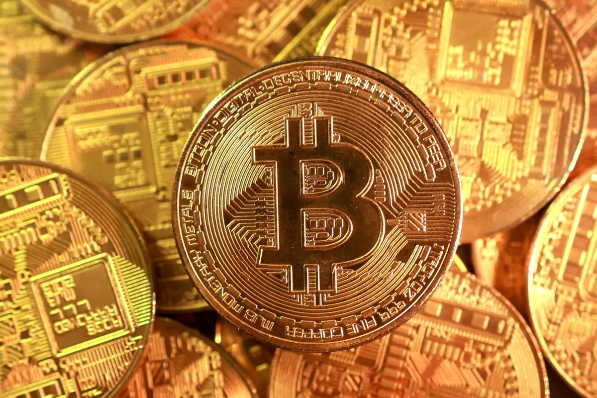 قیمت روز بیت کوین، اتریوم و سایر رمزارزها