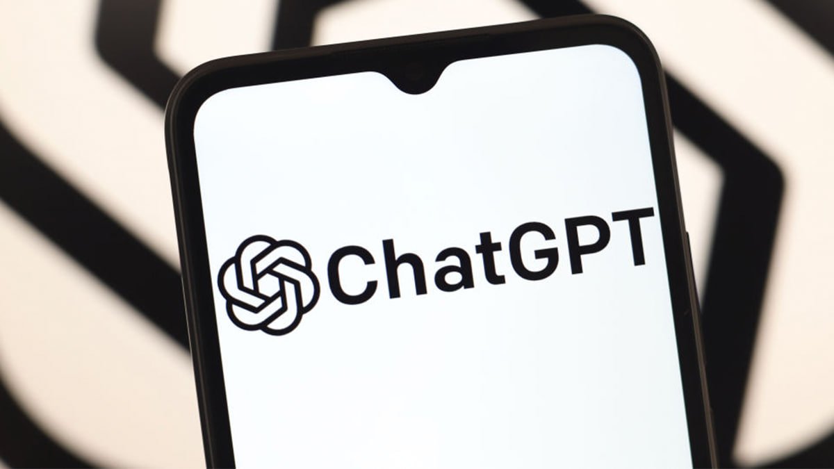 تعداد کاربران فعال هفتگی ChatGPT به ۹۰۰ میلیون رسید