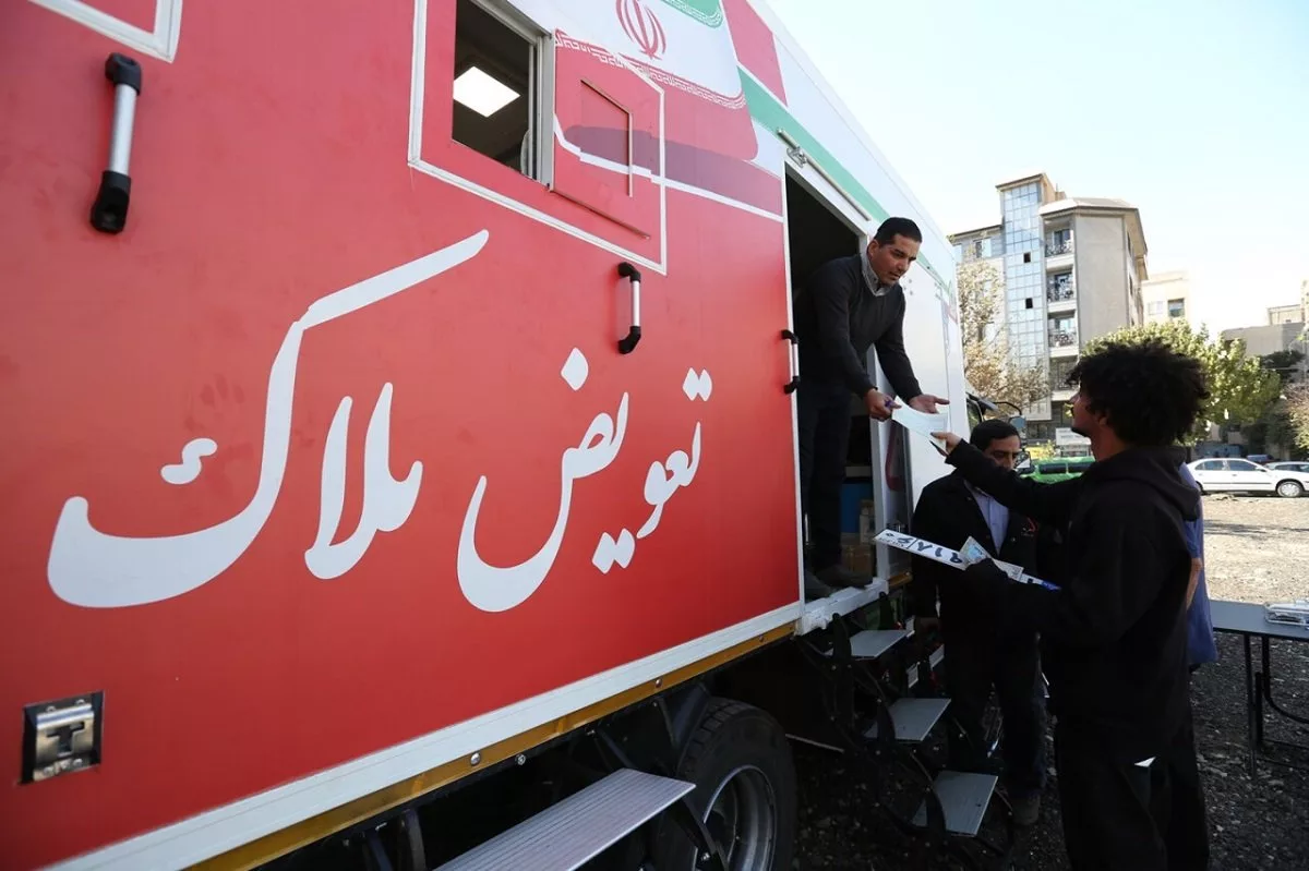 پلاکگذاری در منزل؛ دومین مرکز سیار تعویض پلاک پلیس راهی کلانشهرها شد