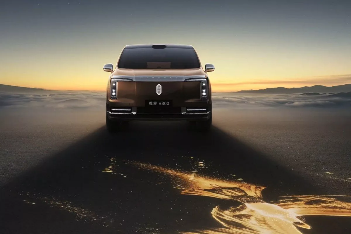 مینیون لوکس ماکسترو V800 رونمایی شد؛ محصول مشترک و جدید جک و هواوی