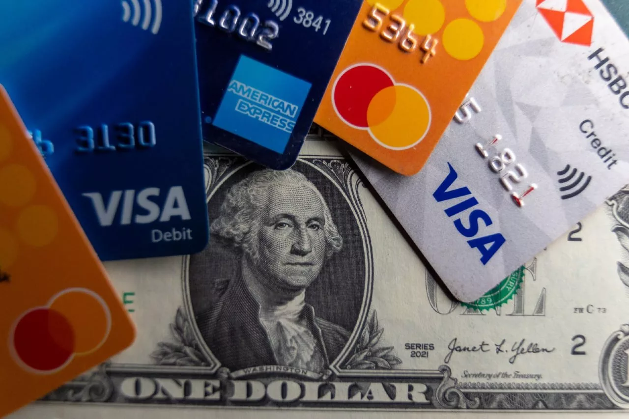 کنسرسیوم ویزا، مسترکارت و کوینبیس استیبلکوین اختصاصی خود را معرفی کرد