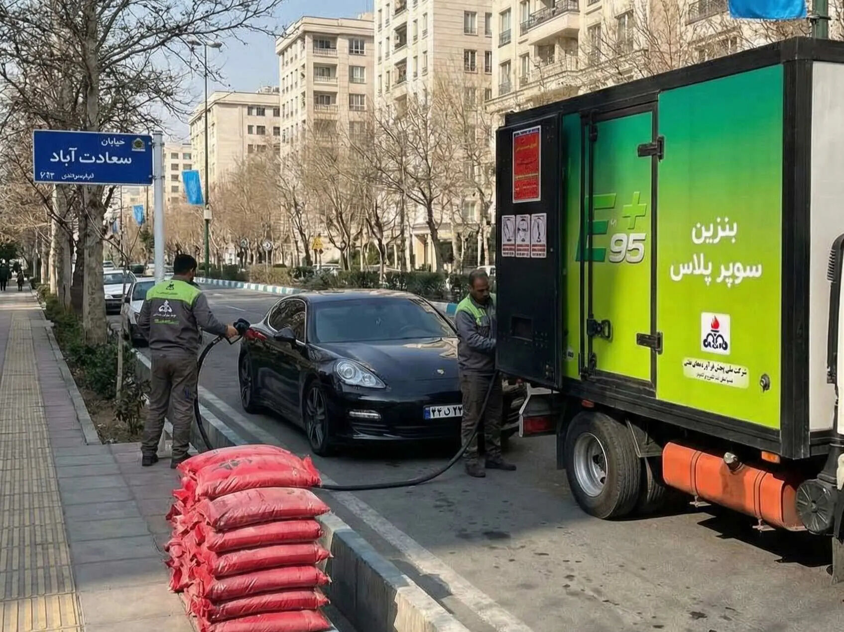 قیمت بنزین سوپر در بورس انرژی به ۱۱۱ هزار تومان رسید