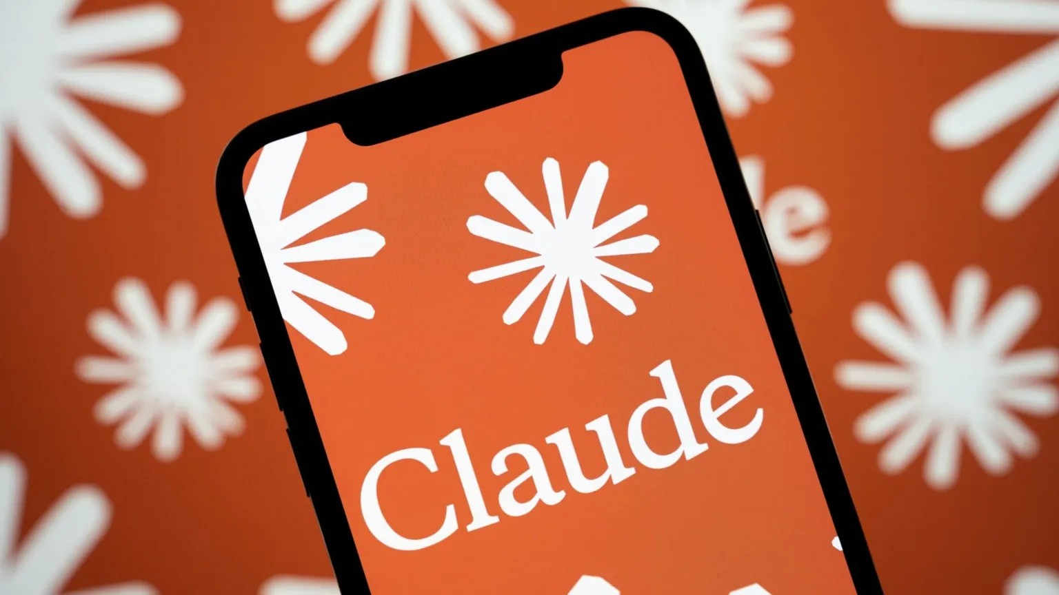 ثبت شکایت علیه آنتروپیک بابت فریب کاربران در فروش اشتراکهای پولی Claude