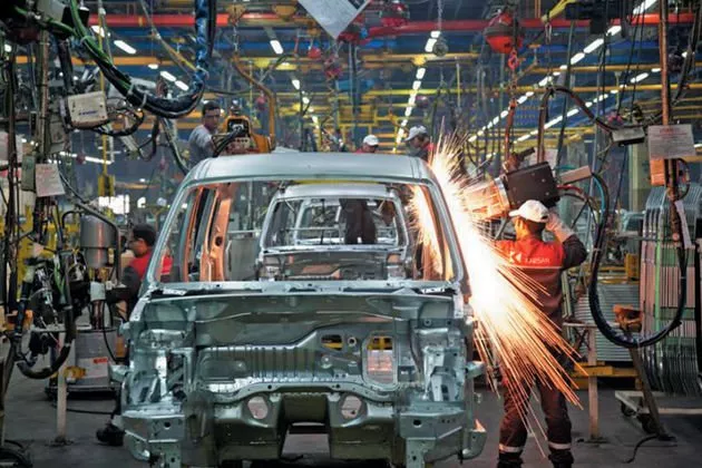 تعطیلی صنعت خودروسازی
